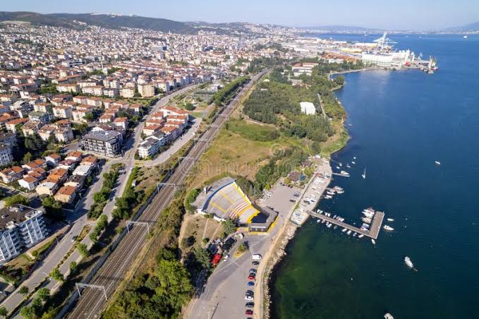 İş Turizmi İçin Derince’ye Lüks Otel Şart