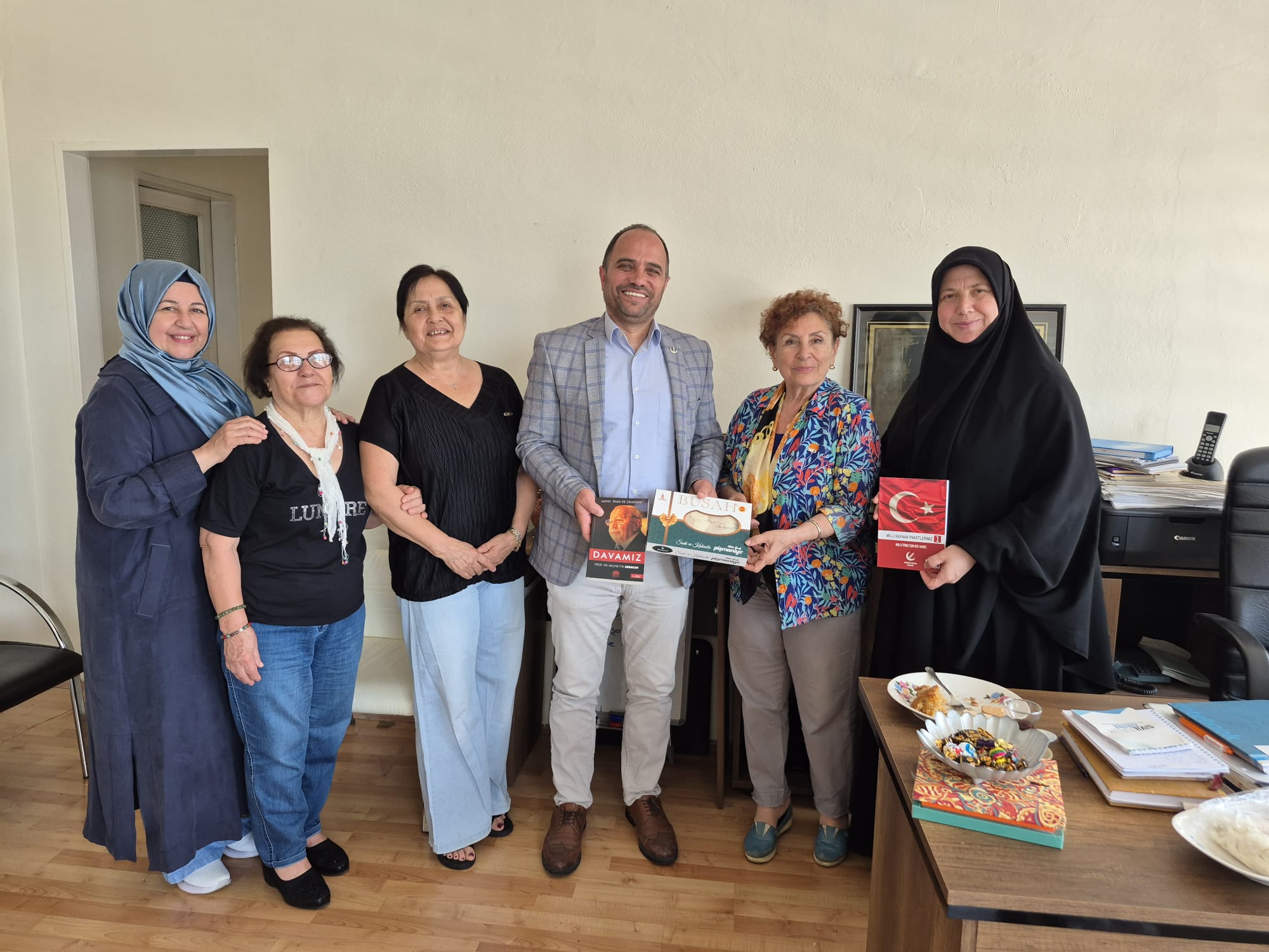 Yeniden Refah İzmit'ten Sosyal Vefa Mesajı: Yaşlılar Yük Değil Değerdir