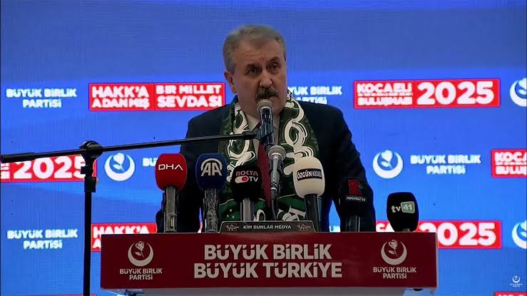 Mustafa Destici Kocaeli’ye Geliyor: Büyük Birlik Partisi'nde Kongre Hazırlığı