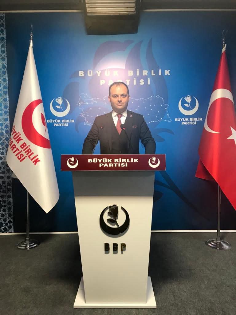 BÜYÜK BİRLİK PARTİSİ KÖRFEZ İLÇE BAŞKANI SELİM ÖZTÜRK’TEN “BİR AN EVVEL GEREKLİ ADIMLAR ATILMALI, OKULLARIMIZ TEHLİKE ALTINDA”