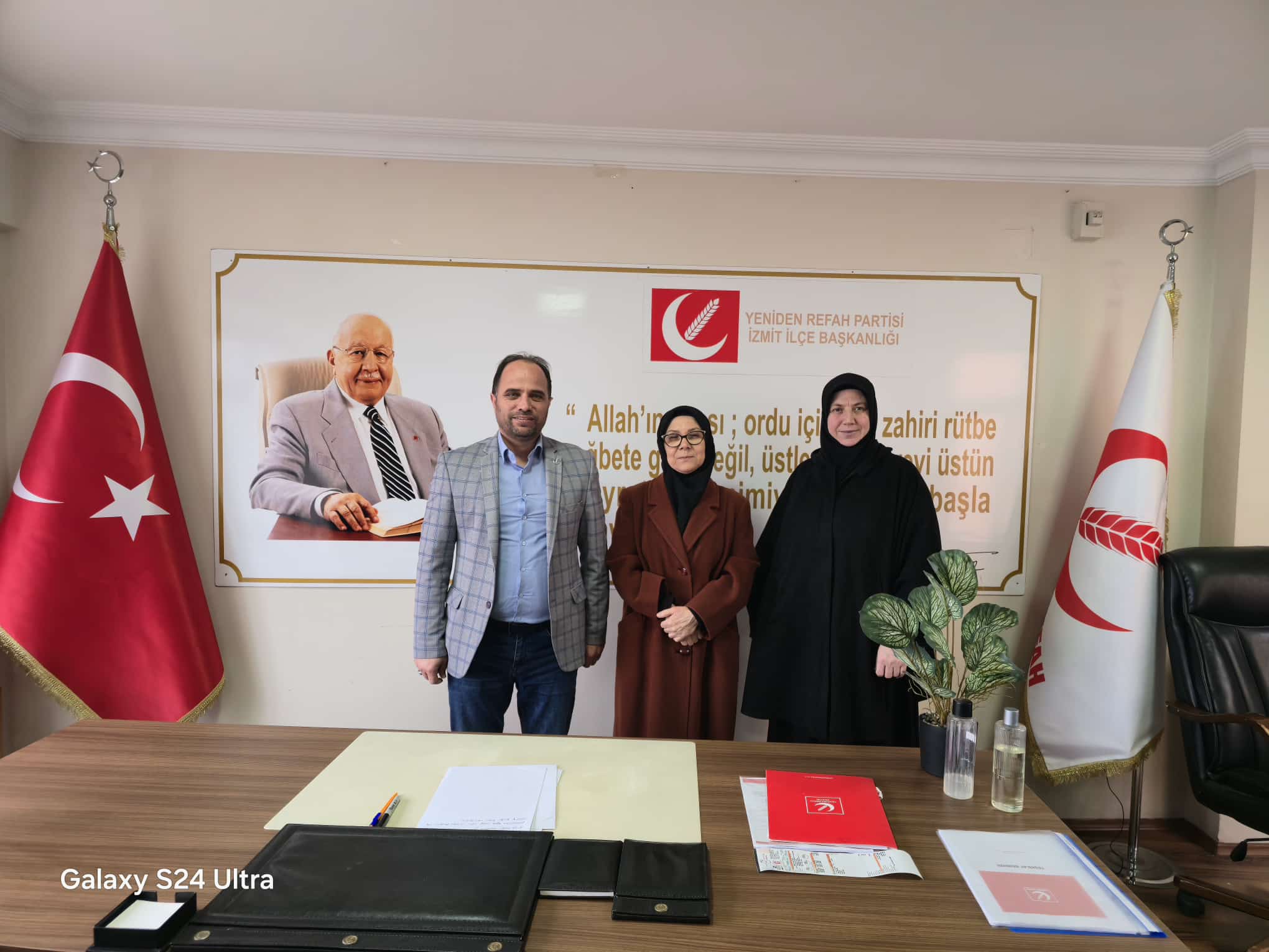 Yeniden Refah’tan Hukukçular Derneği’ne Açık Çağrı: “Sözünde Durmak Muhafazakârlığın Gereğidir”