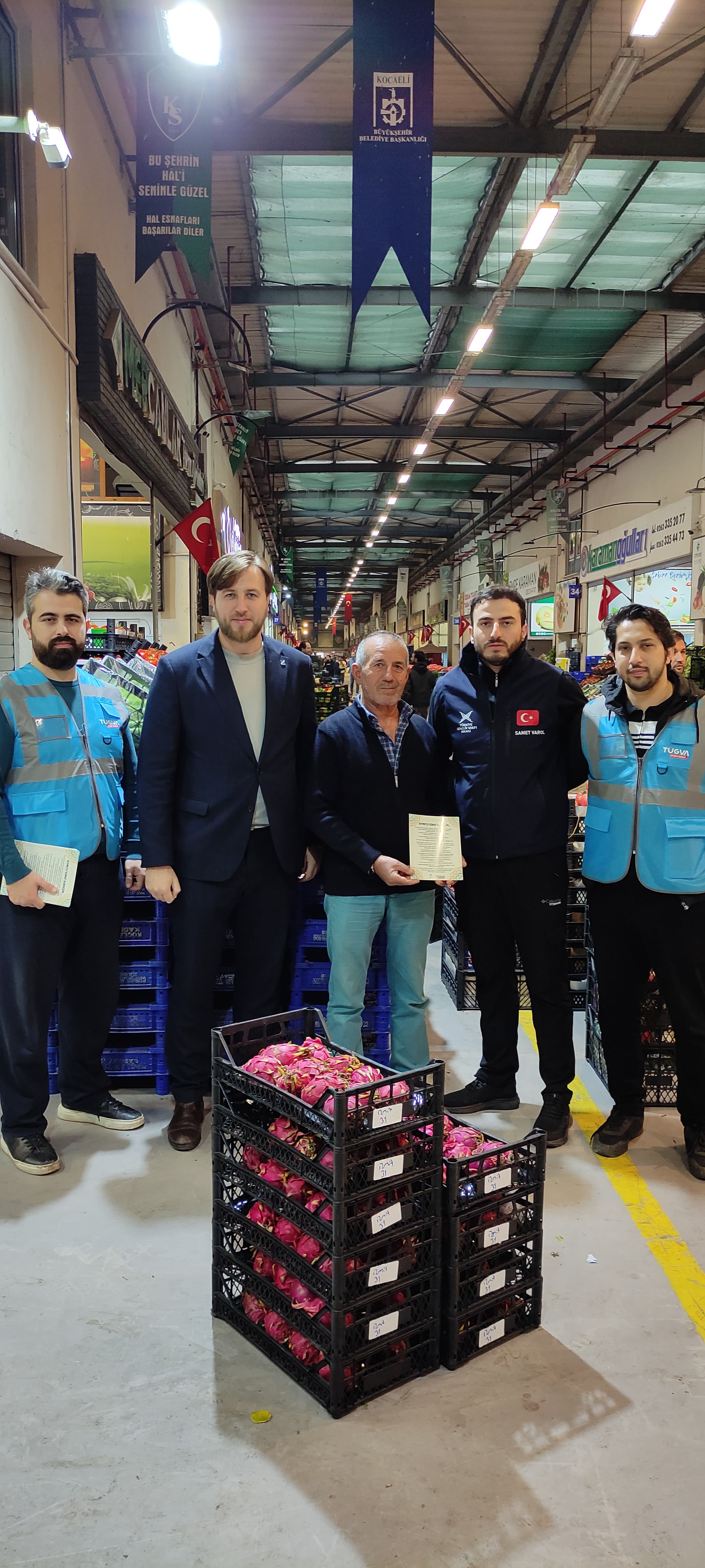 TÜGVA Kocaeli’den Hâl Esnafına Sabah Namazı Sonrası Ziyaret
