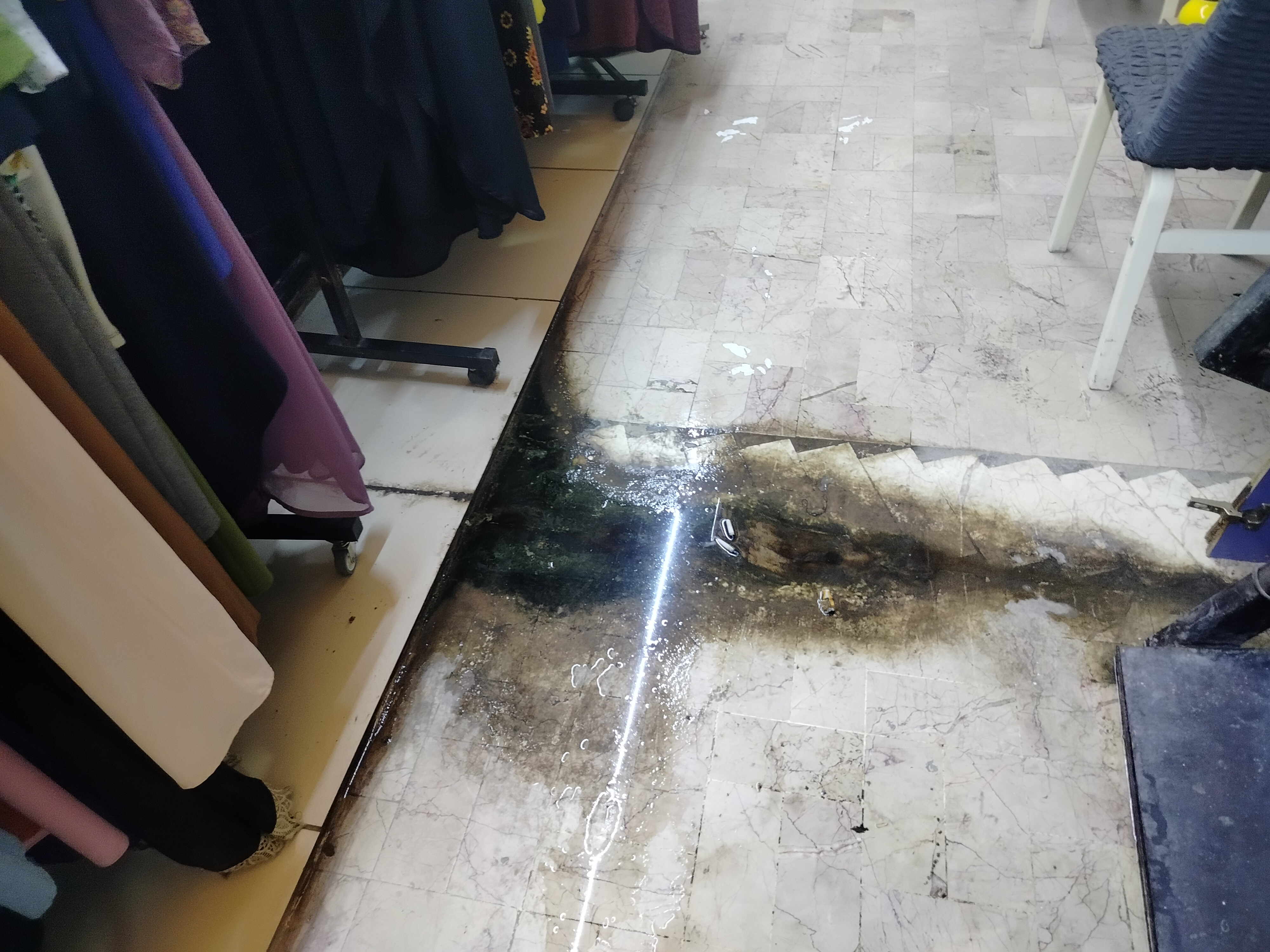 Derince Bak Çarşı’da Esnaf Dertli: “Bakımsızlıktan Yorulduk”