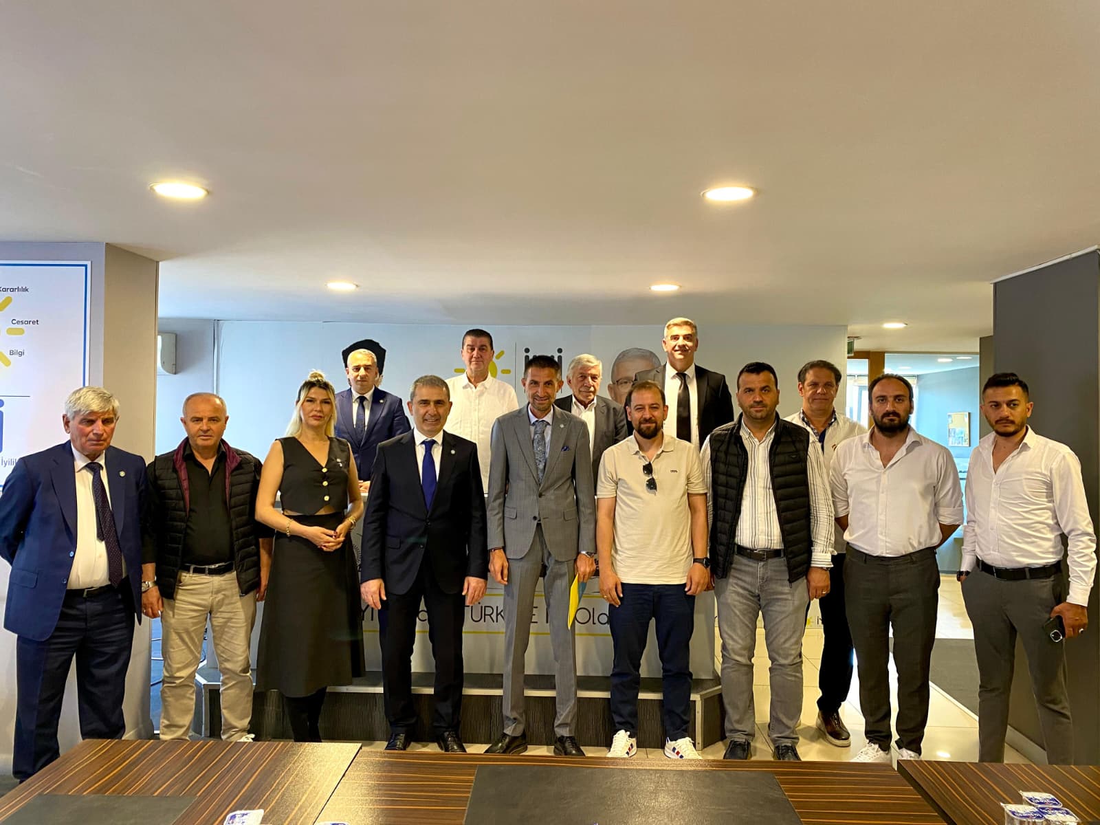 Derince’de İYİ Parti’de Yeni Dönem: İlçe Başkanlığına Yadullah Aktaş Atandı