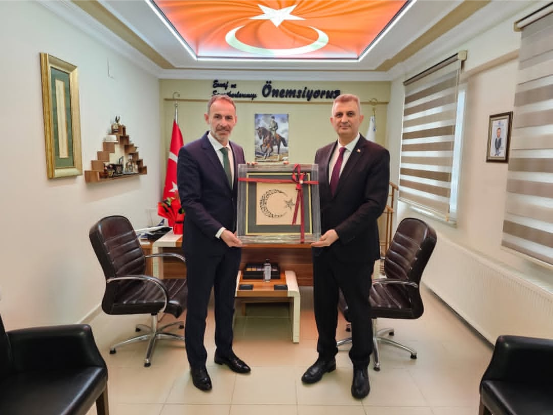 Başkan Sezer’den Tuncay Yıldız’a Tebrik Ziyareti