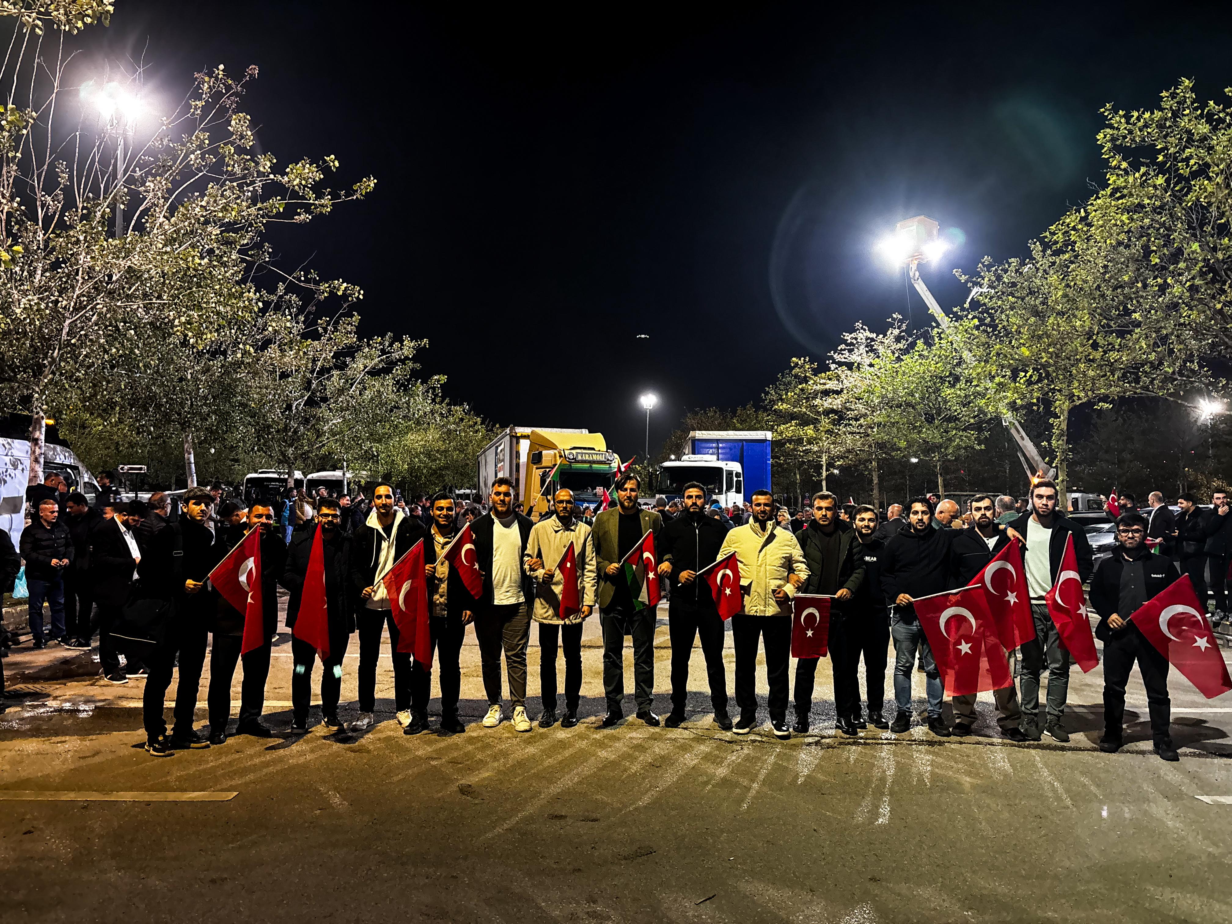 Gazze’ye Umut Taşıyan Tırlar Kocaeli’den Yola Çıktı