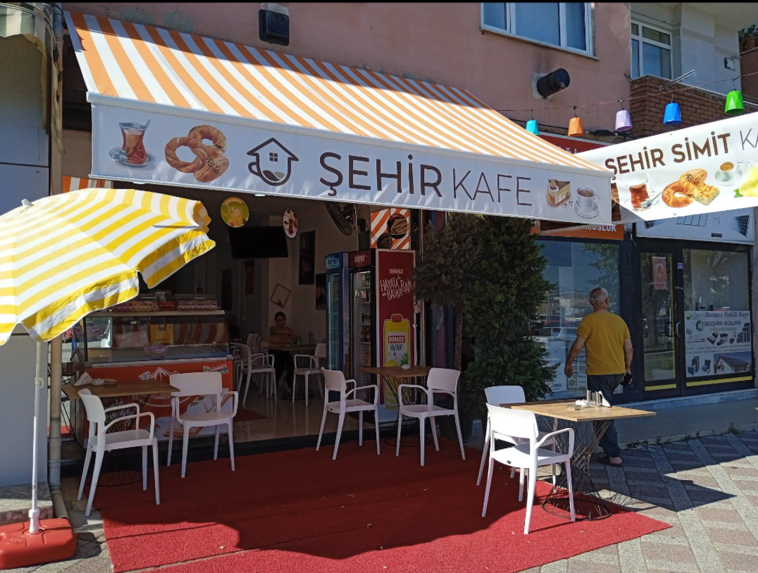 Derince Şehir Kafe: Bir Tatlı Mola, Bir Sıcak Kahvaltı
