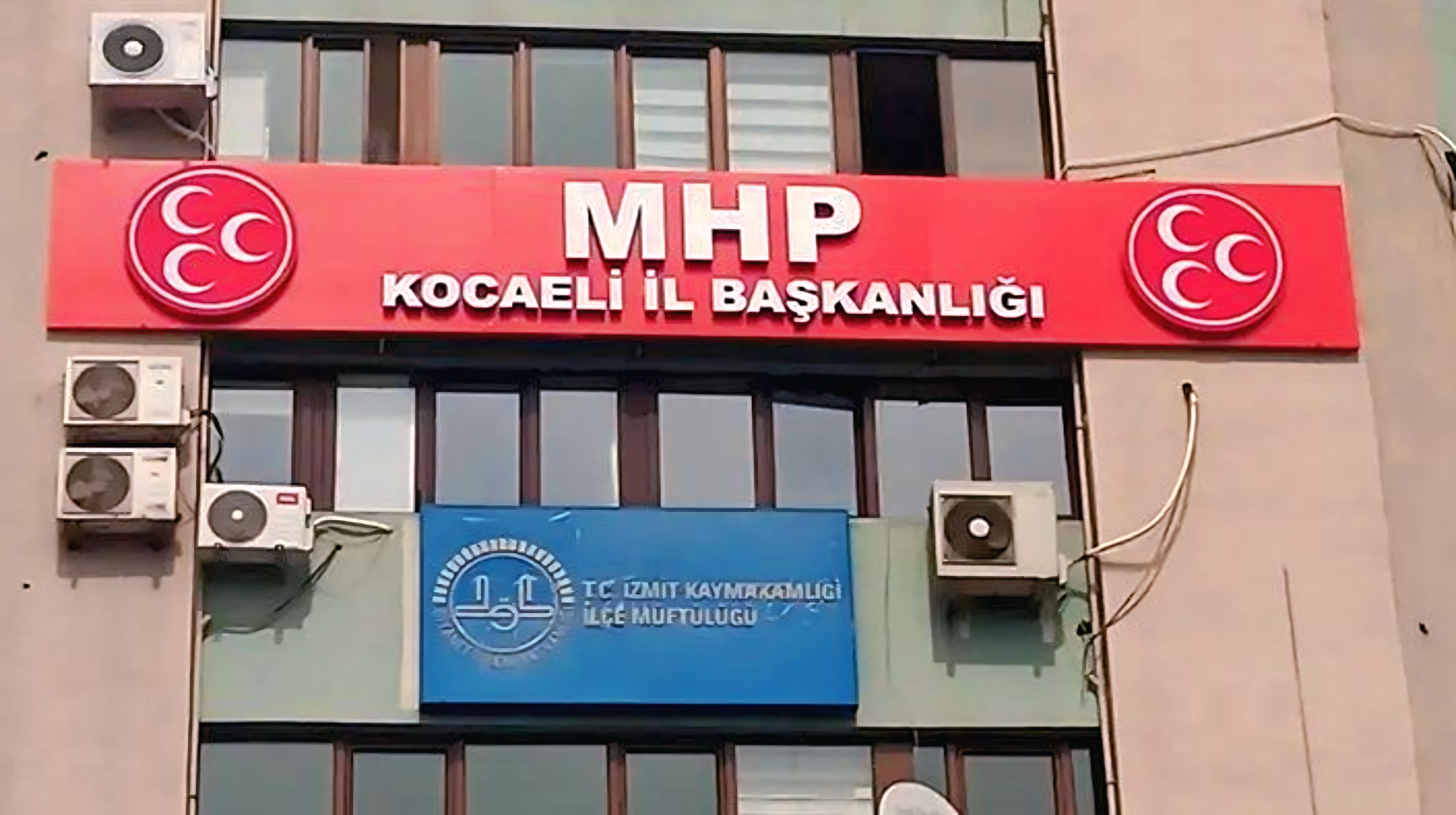 MHP Kocaeli teşkilatında istifa depremi: 4 başkan yardımcısı görevini bıraktı