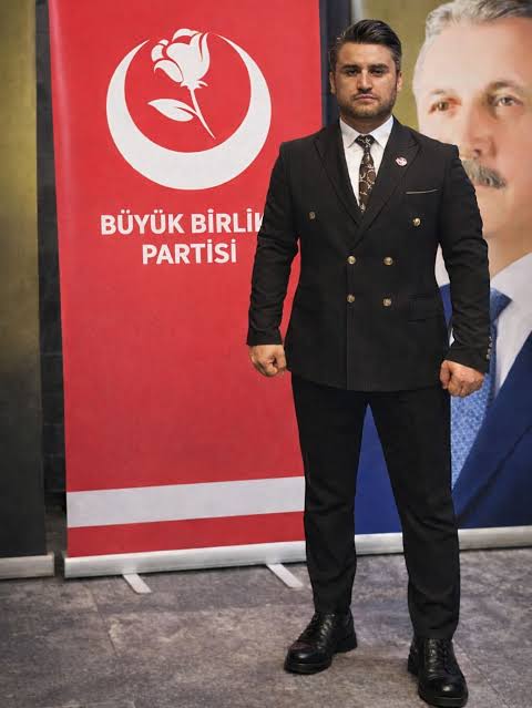 Alperen Ocakları Körfez İlçe Başkanı Emrah Tüysüz’den Yürüyüş Çağrısına Tepki