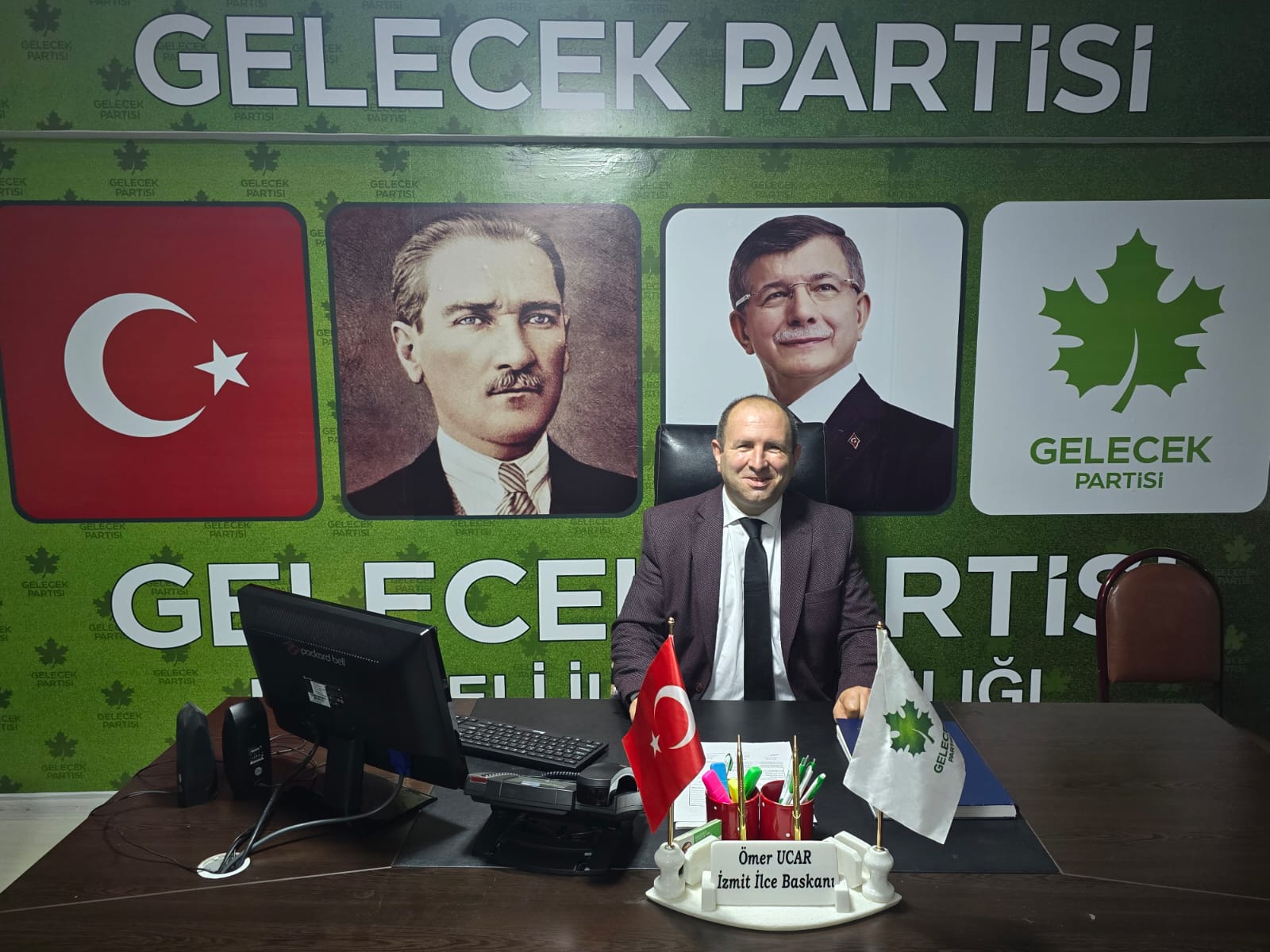 GELECEK PARTİLİ UÇAR: FUAR ALANIYDI, ÇADIR KENT OLDU