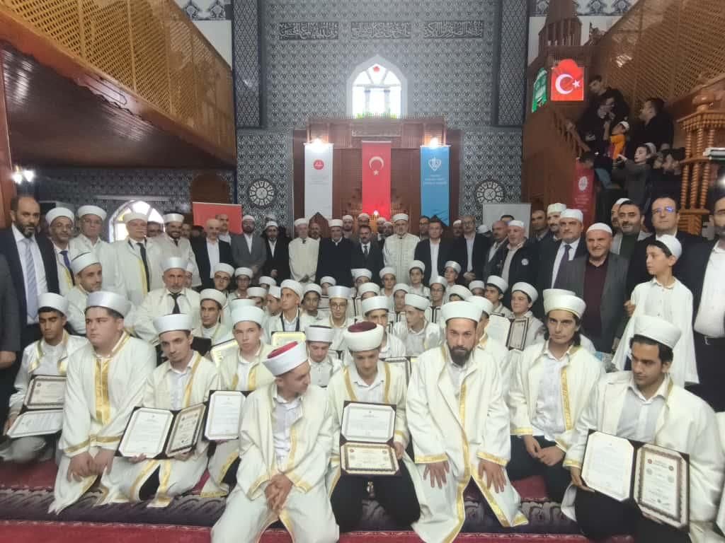 Derince’de 43 Öğrenci Hafızlık Belgesini Aldı